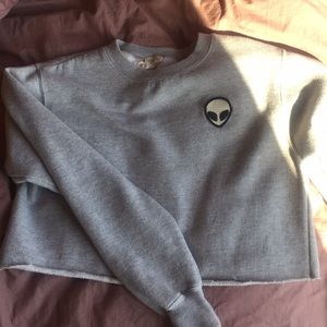 Grey cropped sweatshirt